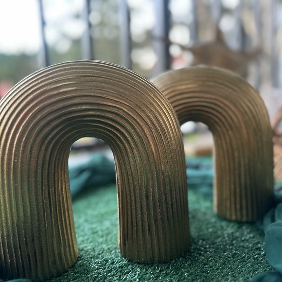 Arc Decor pieces. - Picture 2 of 3